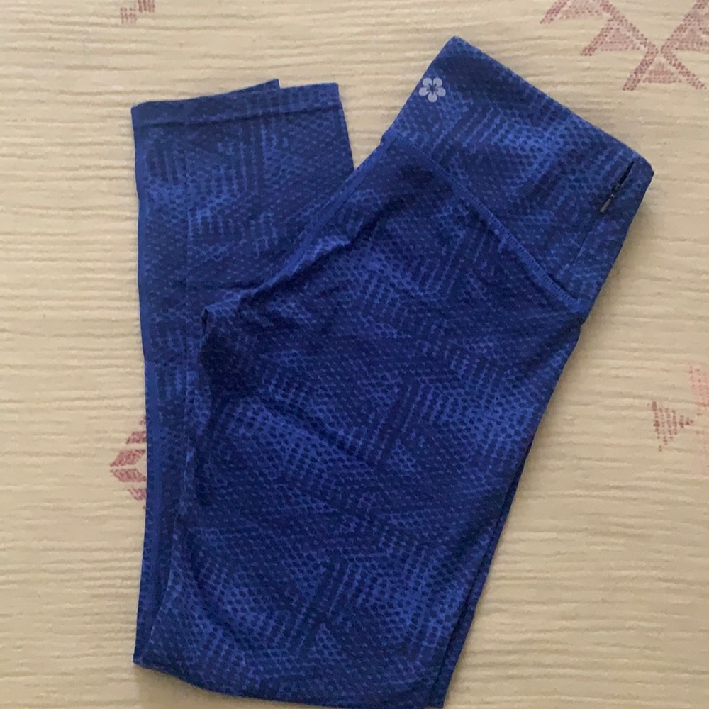 Blue leggings